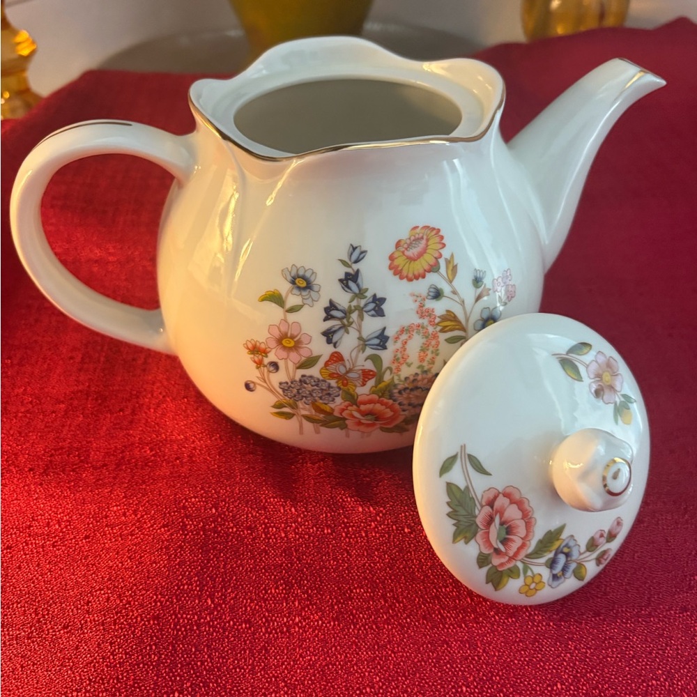 1989 Robinson Design Group Floral Teapot